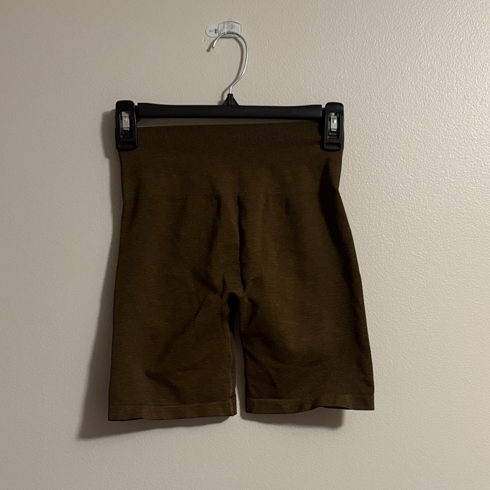 Alphalete Women’s Brown Amplify Athletic Shorts